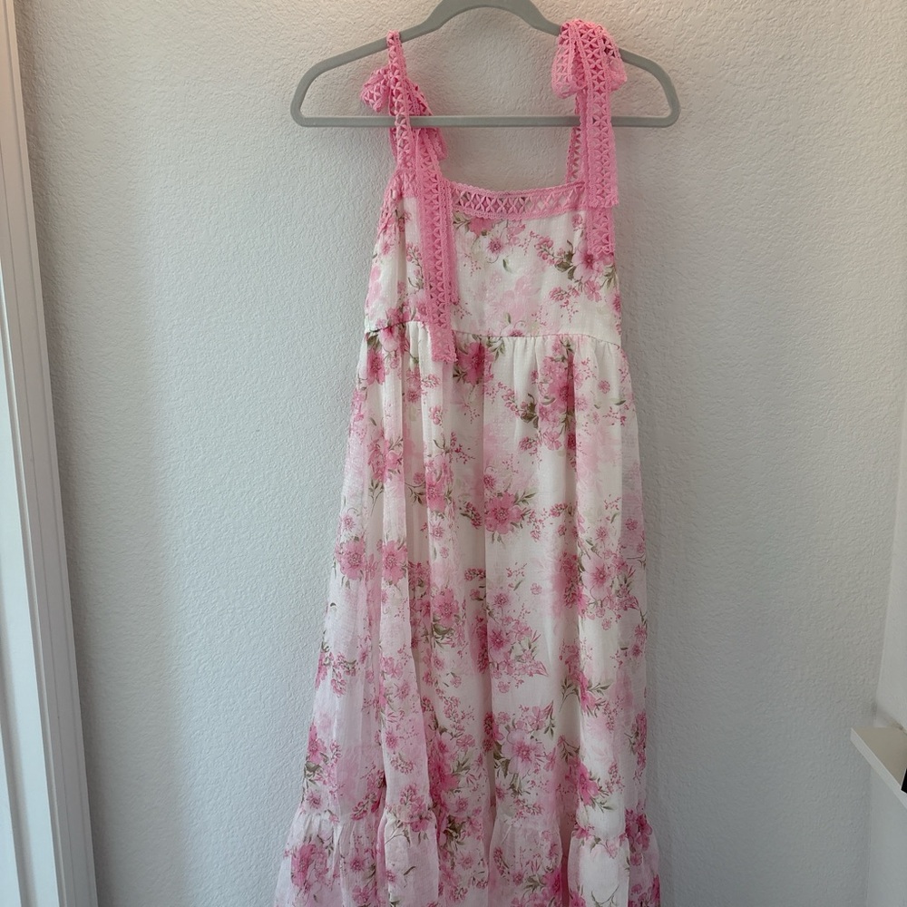 PINK FLORAL MAXI DRESS NEVER WORN!